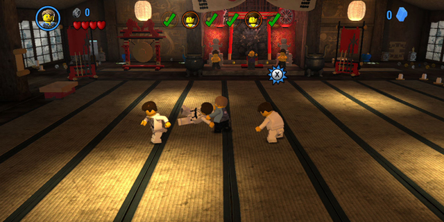 LEGO City: Undercover: Building citizens