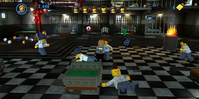 LEGO City: Undercover: Building citizens